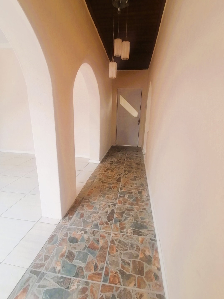 3 Bedroom Property for Sale in Glenhaven Western Cape